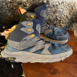 Hoka Anacapa Mid GTX